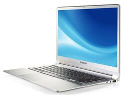 Ноутбук SAMSUNG NP900X3D-A01 перезагружается