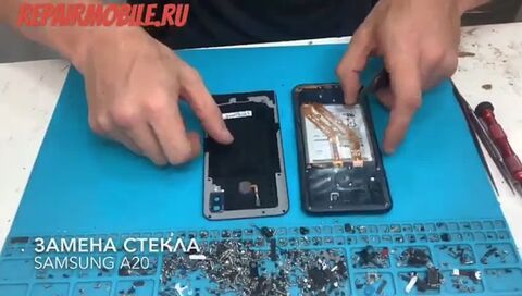 Кадр из видео: Ремонт и замена стекла на Samsung Galaxy A20 A205f