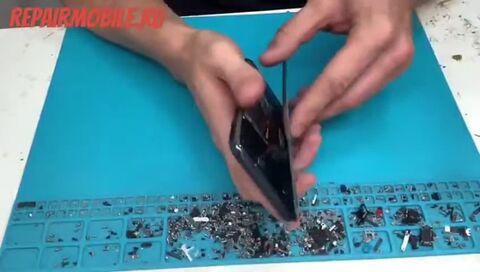 Кадр из видео: Ремонт и замена стекла на Samsung Galaxy A30 a305f