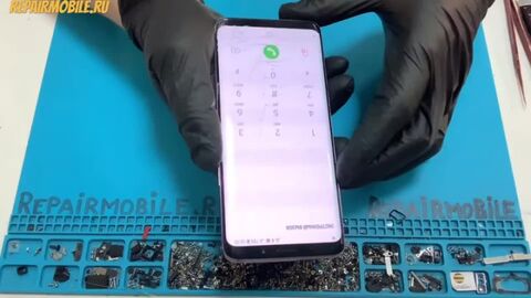 Кадр из видео: Замена стекла на Samsung Galaxy S9 - repairmobile.ru
